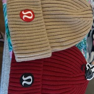 lululemon athletica Ribbed Beanie Set in Tan and Red